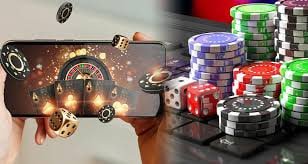 BSBU88 APP မိုဘိုင်းဖုန်းဖြင့် Online Card Games Poker Baccarat ကစားနေသည့် မြန်မာ ကစားသမား